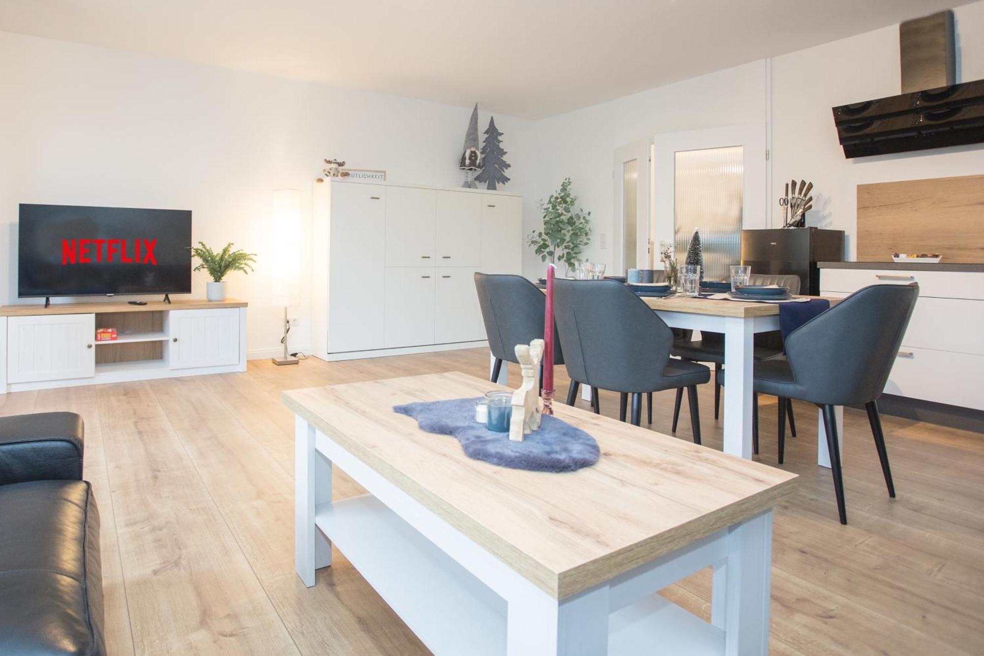 Deluxe For 5 - Sauna & Pool - Free Parking Apartment *